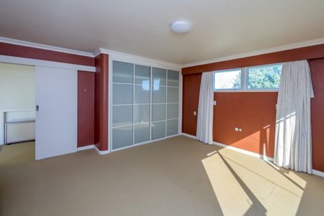 Photo of property in 18 Kawau Grove, Waikanae Beach, Waikanae, 5036