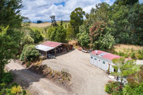 Photo of property in 476 Finnis Road, Pohangina, Feilding, 4775