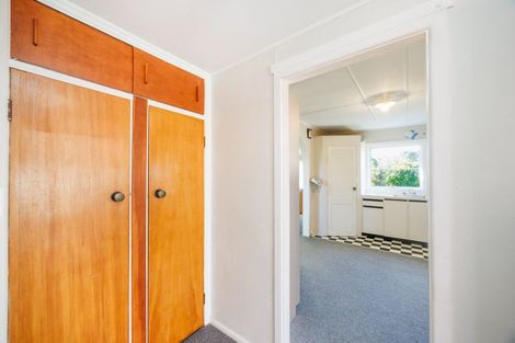 Photo of property in 12 Beach Street, Tangimoana, 4822