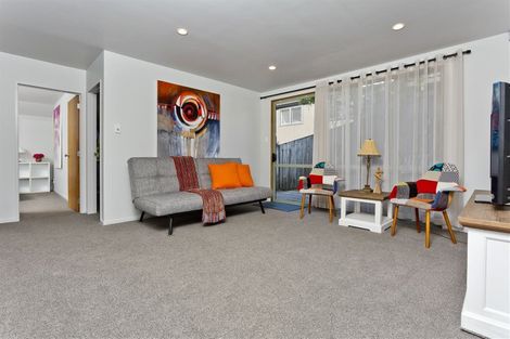 Photo of property in 2/14 Hastings Road, Mairangi Bay, Auckland, 0630