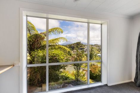 Photo of property in 28a Marchant Place, Westown, New Plymouth, 4310