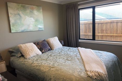 Photo of property in 64 Watkins Drive, Rangiora, 7400