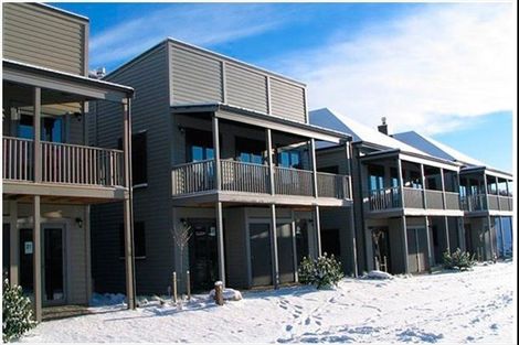 Photo of property in 14 Frye Crescent, Albert Town, Wanaka, 9305