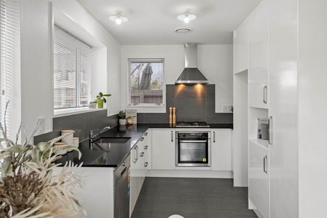 Photo of property in 3/5 Broadbent Street, Riccarton, Christchurch, 8041