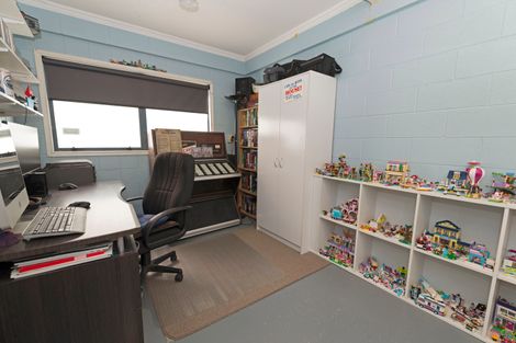 Photo of property in 27 Milan Drive, Glen Eden, Auckland, 0602