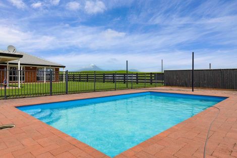 Photo of property in 312 Corbett Road, Paraite, New Plymouth, 4373