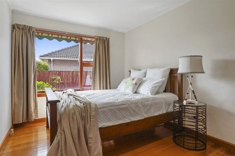Photo of property in 7 Glenora Place, Hornby, Christchurch, 8042