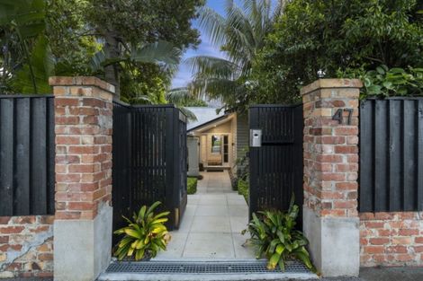 Photo of property in 47 Selwyn Avenue, Mission Bay, Auckland, 1071