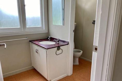 Photo of property in 122 Tawa Road, Kumeu, 0891