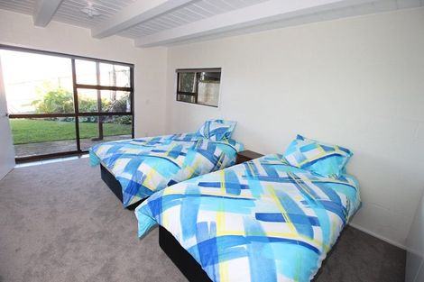Photo of property in 108 Wade River Road, Wade Heads, Whangaparaoa, 0932