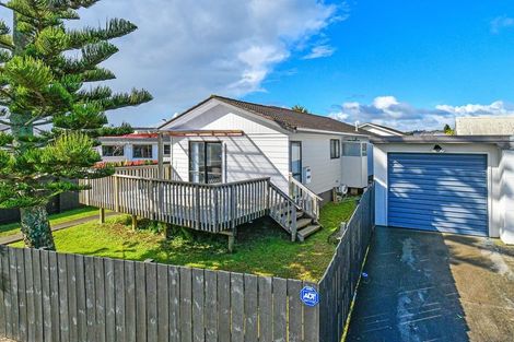 Photo of property in 2/1 Coombe Avenue, Otara, Auckland, 2023