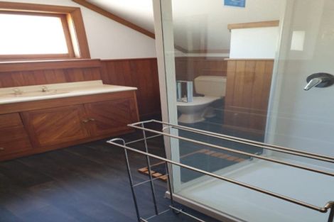 Photo of property in 27 Ranfurly Street, Hokowhitu, Palmerston North, 4410