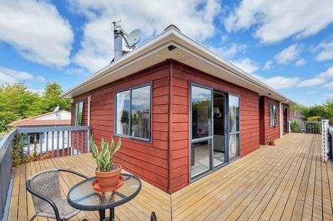 Photo of property in 118 Glen Road, Ranui, Auckland, 0612