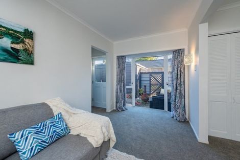 Photo of property in 18 Kowhai Grove, Raumati Beach, Paraparaumu, 5032