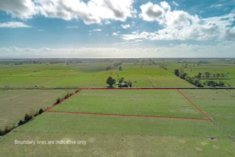 Photo of property in 90 Rawerawe Road, Ngatea, 3597