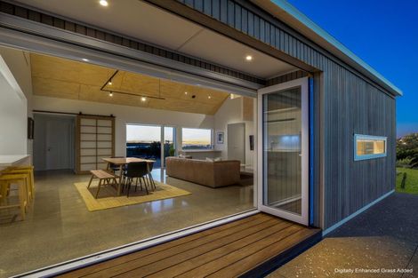 Photo of property in 2 Rangeview Rise, Foxton Beach, Foxton, 4815