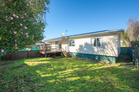 Photo of property in 1/616 Te Atatu Road, Te Atatu Peninsula, Auckland, 0610