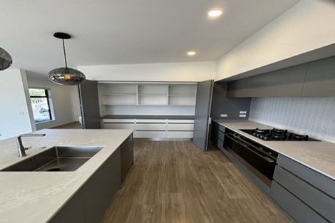 Photo of property in 2 Piper Way, Glen Avon, New Plymouth, 4312