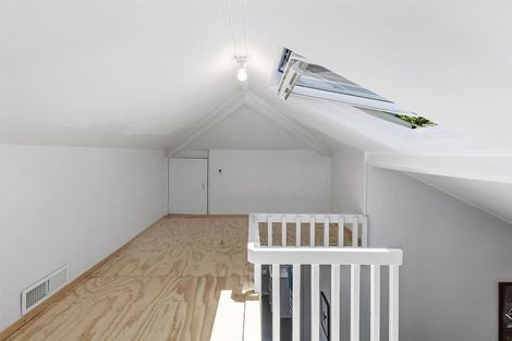 Photo of property in 65 Airlie Road, Plimmerton, Porirua, 5026