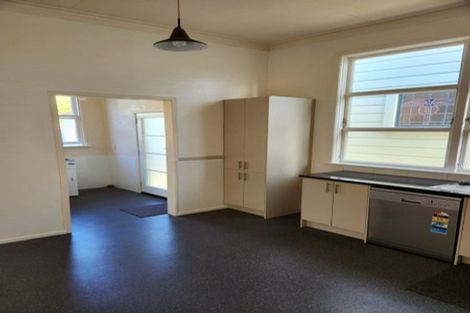Photo of property in 22 Roy Street, Newtown, Wellington, 6021