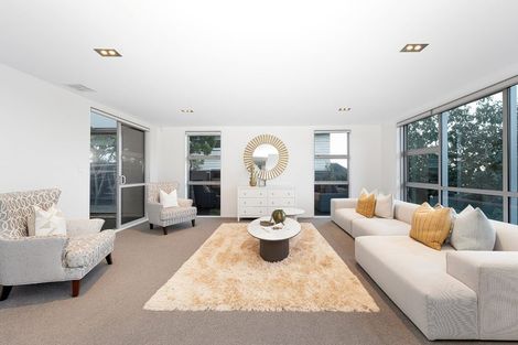 Photo of property in 9 Platinum Rise, Ranui, Auckland, 0612