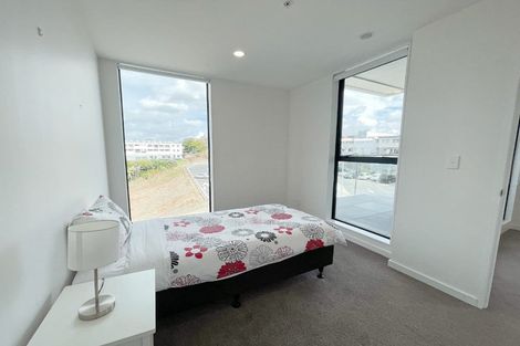 Photo of property in 313/19 Rawene Road, Birkenhead, Auckland, 0626