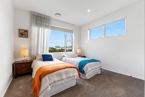 Photo of property in 14 Tauwaka Crescent, Riverhead, 0820