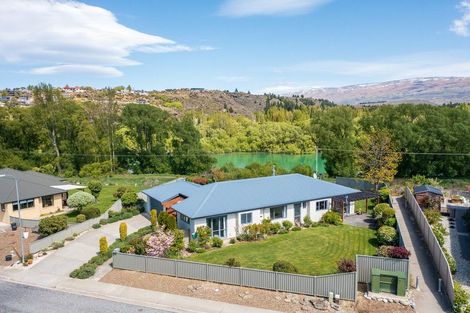 Photo of property in 13 Walnut Grove, Alexandra, 9320