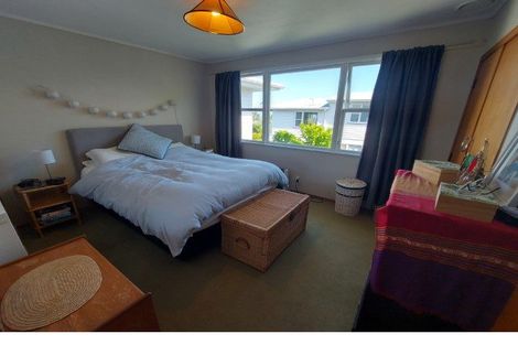Photo of property in 2 Manitoba Place, Kingston, Wellington, 6021