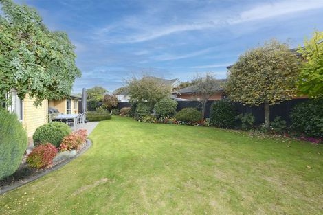 Photo of property in 11 Chateau Drive, Burnside, Christchurch, 8053