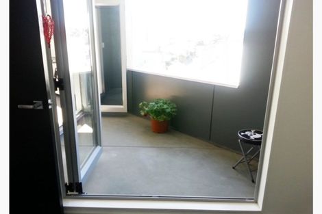 Photo of property in 6c/8 Lipman Street, Mount Victoria, Wellington, 6011