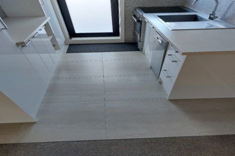 Photo of property in 8/767 Beach Road, Browns Bay, Auckland, 0630