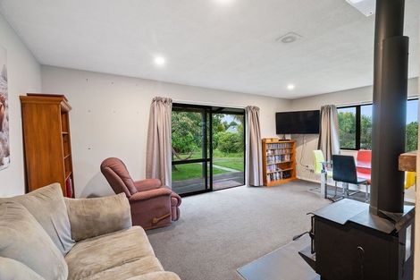 Photo of property in 6 Rimu Place, Oxford, 7430