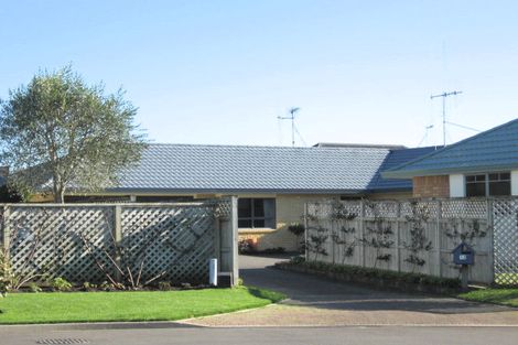 Photo of property in 12 Chatswood Place, Rototuna, Hamilton, 3210