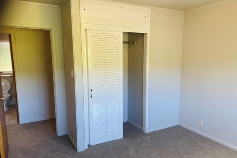 Photo of property in 46 Trias Road, Totara Vale, Auckland, 0629