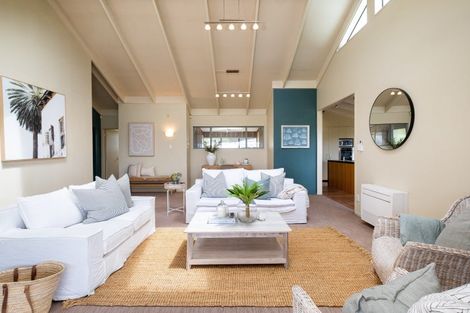 Photo of property in 14 Wellwood Terrace, Te Awanga, 4102