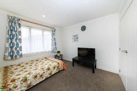 Photo of property in 12 Gibraltar Way, Fitzherbert, Palmerston North, 4410
