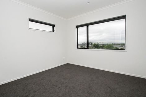 Photo of property in 12/14 Ruakiwi Road, Hamilton Lake, Hamilton, 3204