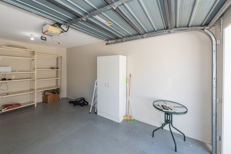 Photo of property in 6/78 Fernhill Way, Oteha, Auckland, 0632