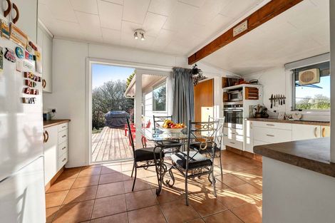 Photo of property in 71 Tarata Road, Inglewood, 4387