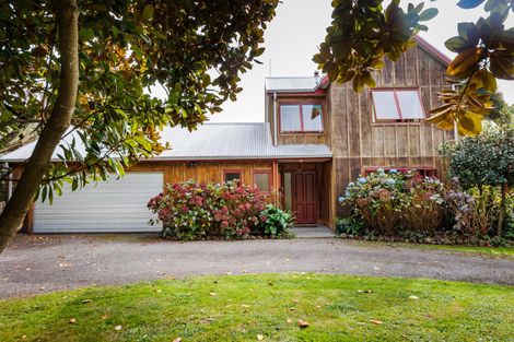 Photo of property in 220 Valley Views, Fitzherbert, Palmerston North, 4472