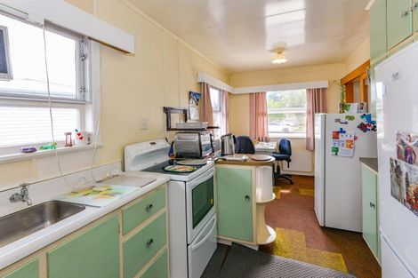 Photo of property in 21 Henderson Road, Flaxmere, Hastings, 4120