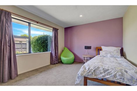 Photo of property in 16 Vanderbilt Place, Halswell, Christchurch, 8025