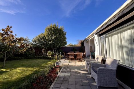 Photo of property in 2/39 Grahams Road, Ilam, Christchurch, 8041