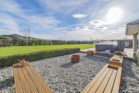 Photo of property in 25 Landsborough Drive, Darfield, 7571