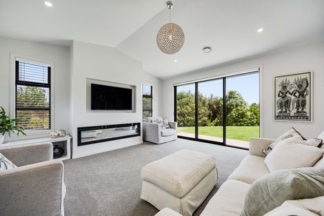 Photo of property in 2 Awatiro Drive, Kaukapakapa, 0871