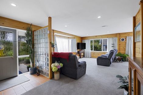 Photo of property in 12 Frank Frethey Place, Highlands Park, New Plymouth, 4312