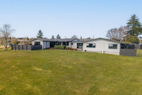 Photo of property in 92 Baird Road, Tokoroa, 3491