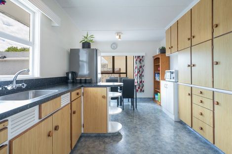 Photo of property in 32 Tennyson Crescent, Stoke, Nelson, 7011