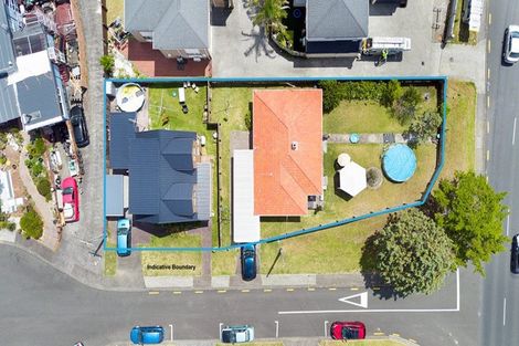 Photo of property in 4134 Great North Road, Glendene, Auckland, 0602